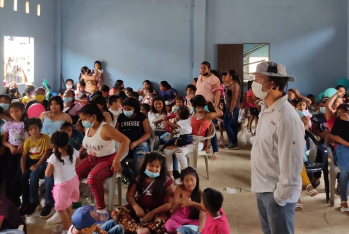 Charla comunitaria de la fundación con familias